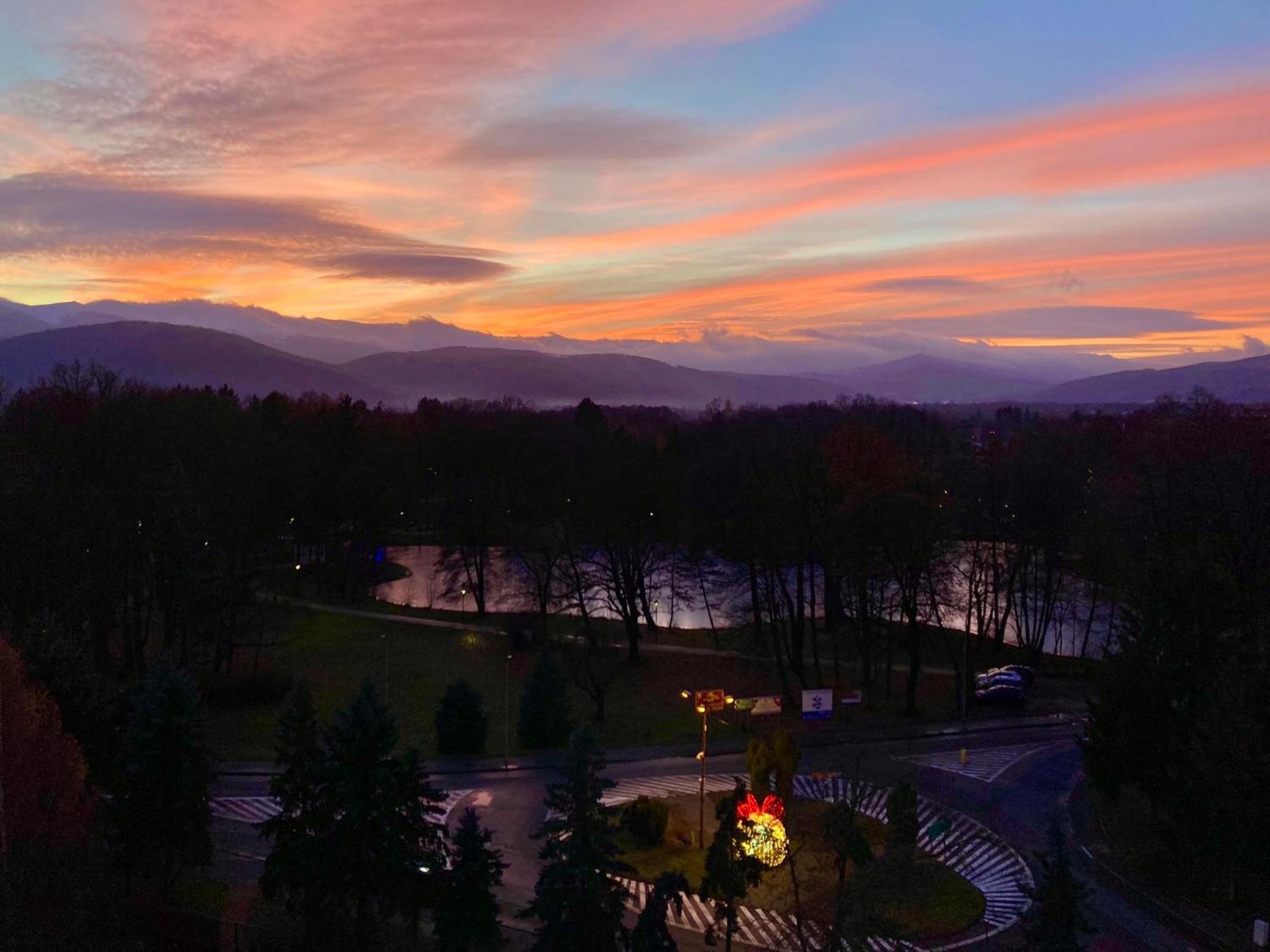 Elizjum Apartament Nad Termami Cieplice Jelenia Gora Luaran gambar
